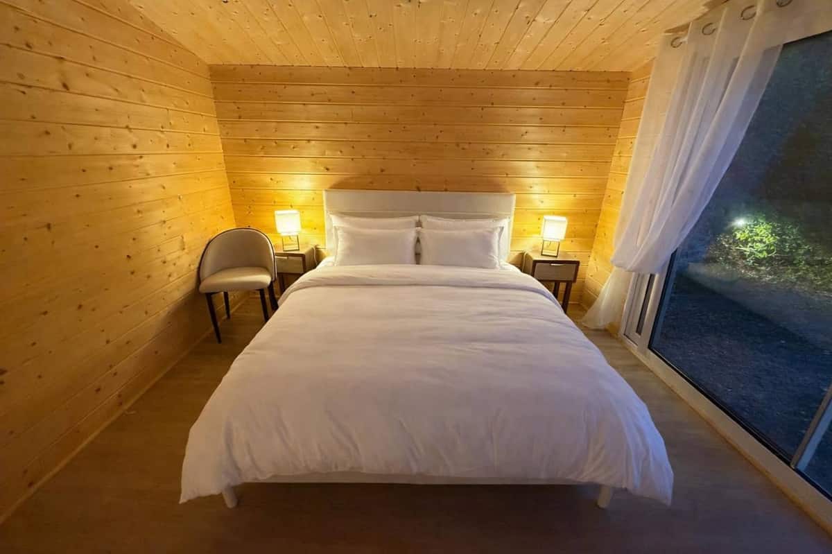 Chalet indépendant de la propriété