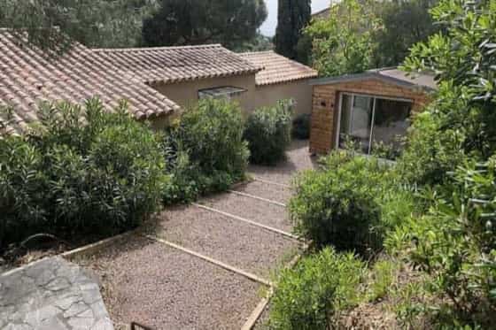 Outdoor access and chalet